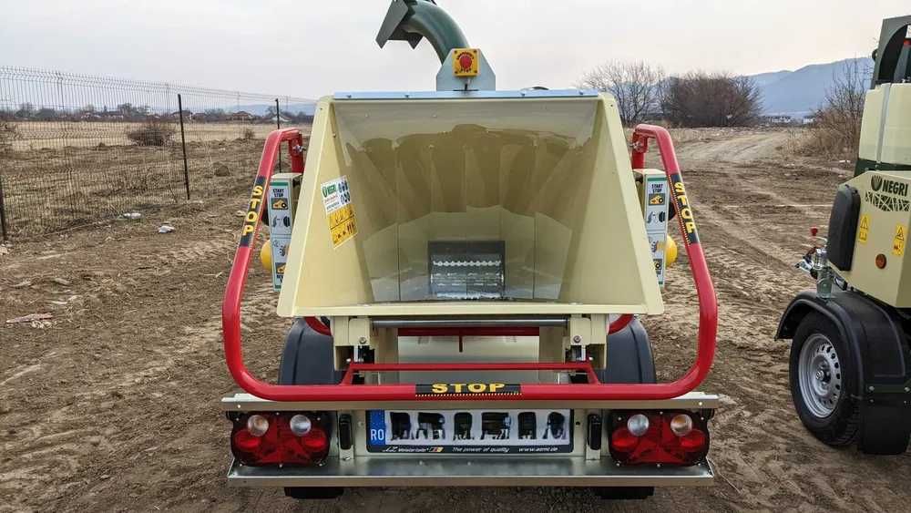 Tocător Crengi Negri R240