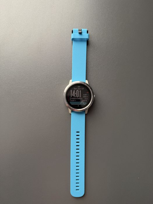 Смарт часовници Garmin vivoactive 3