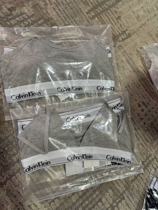 Продается женское белье от Calvin Klein