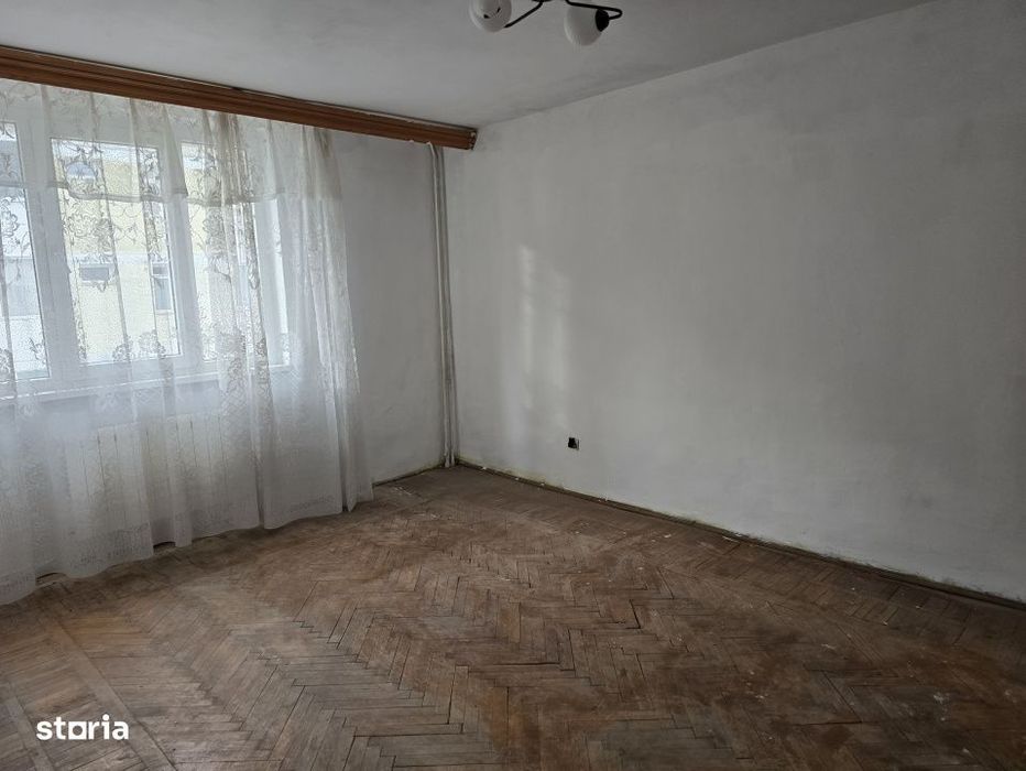 2 camere decomandat, 53 mp utili, etaj 2 – Precista