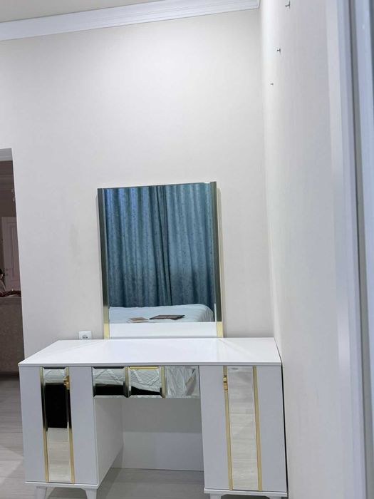 Продам спальный гарнитуру