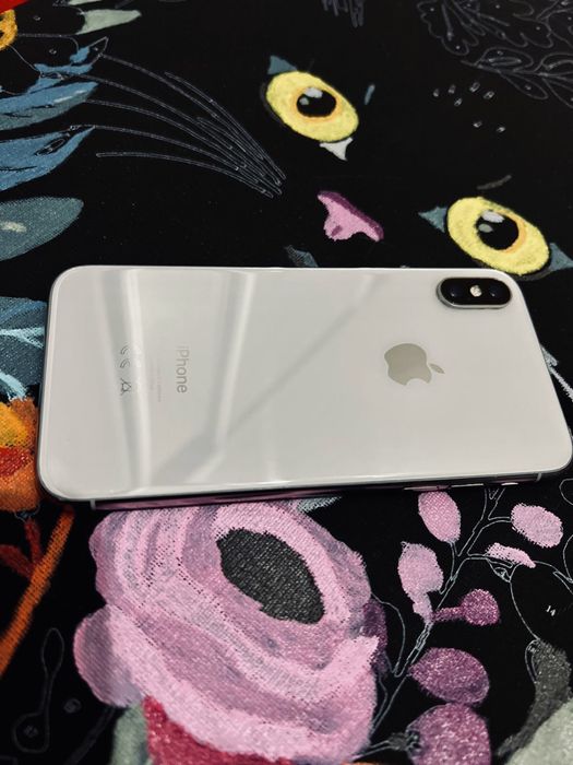 Айфон Х в хорошом состояние