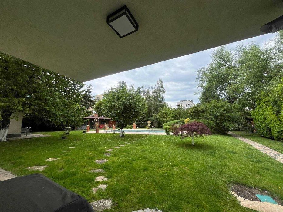 Дава се под наем Къща в София, Манастирски ливади - 300 кв.м за 3350 € - Снимка #11