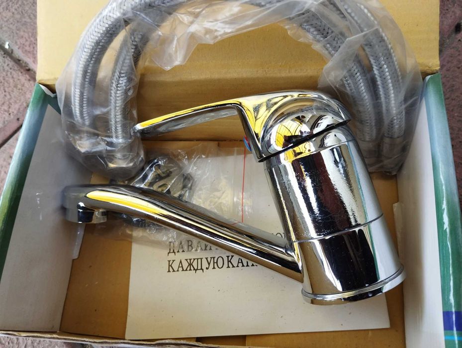 Смеситель на кухонный