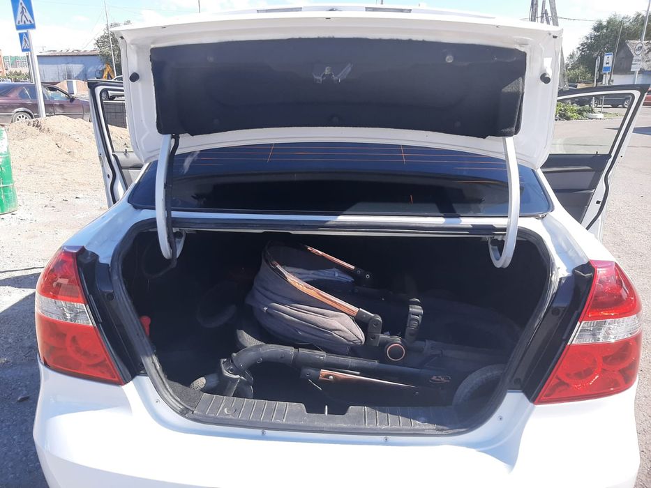 Продаю автомобиль Daewoo  nexia