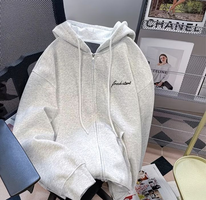 Продам зипку новая