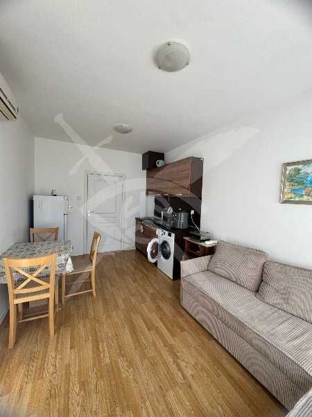 Продава се Двустаен апартамент в к.к. Слънчев бряг - 66 кв.м за 1591 €/кв.м - Снимка #1