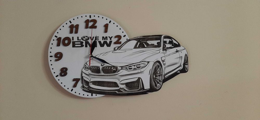 Стенен часовник BMW-35 лв.