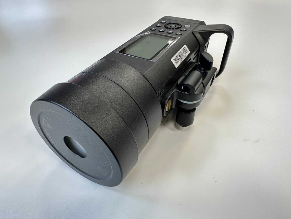 Godox AD400 Pro светкавица