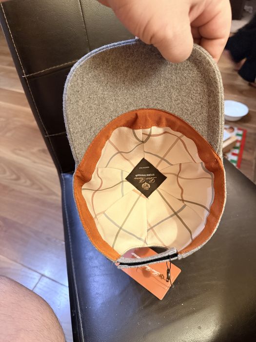 Sapca Casmir Loro Piana noua made in italia pret 300 lei