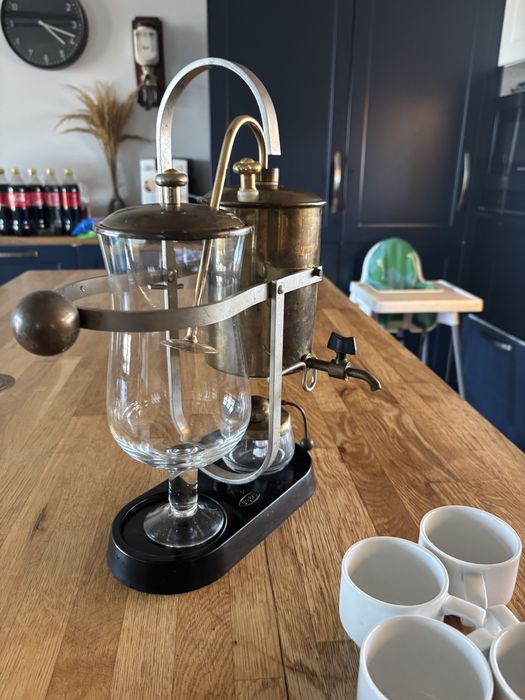 Aparat cafea “retro” prin sifonare.