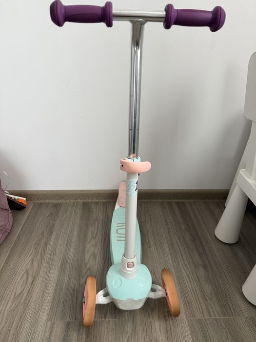 Trotineta cu lumini  Decathlon pt copii