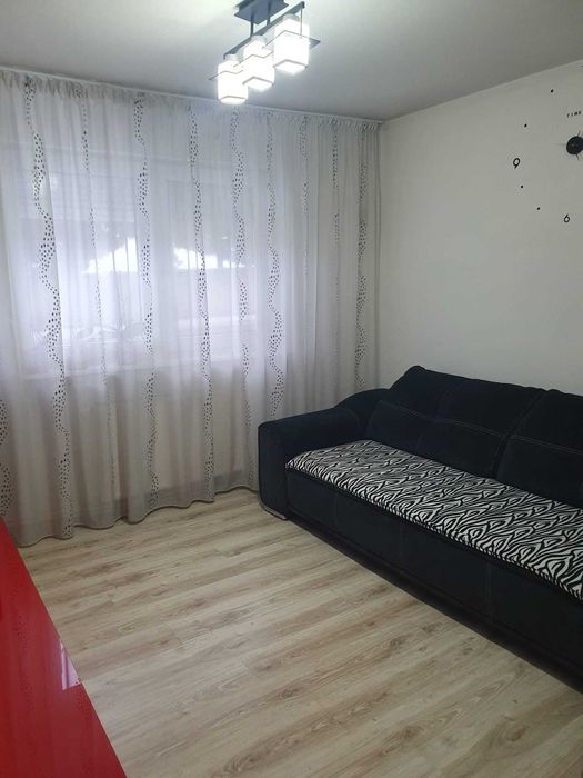 Vand apartament 2 camere zona Industriala str Cornisa