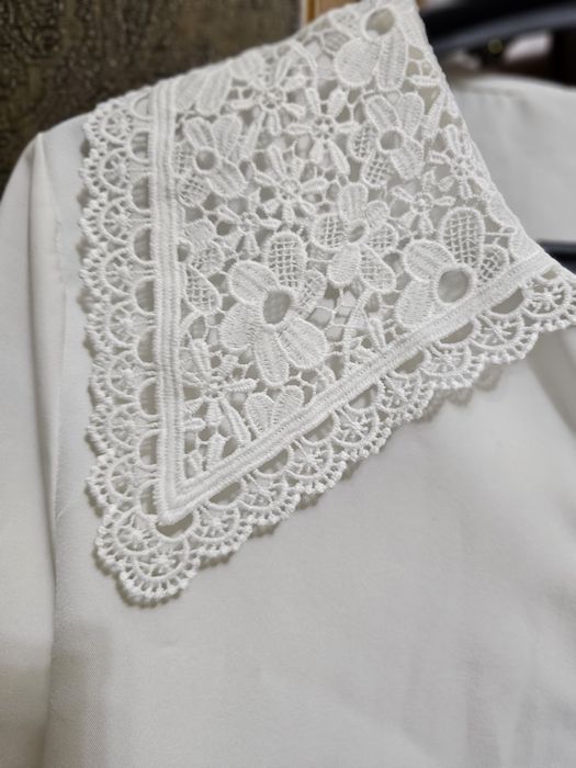 Белая блузка для подростка