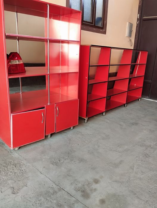 Магазин учун прилавка сотилади шкафы бн