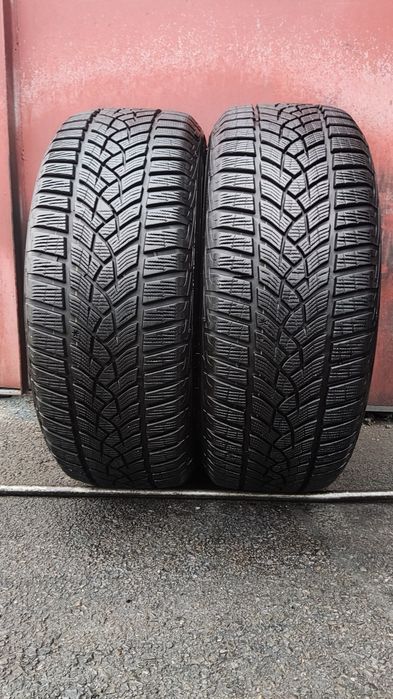 2бр. зимни гуми 225/55/17 GoodYear Ultra Grip Performance+
dot2724