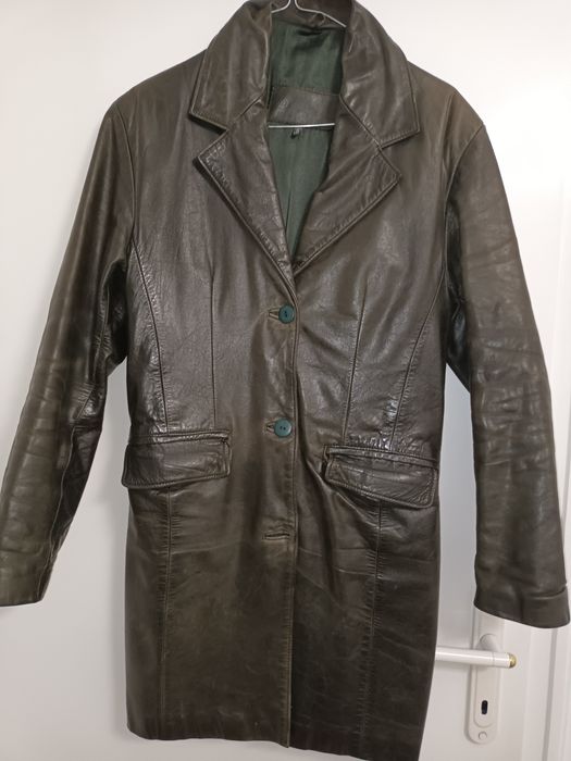 Костюм,луксозен,българска марка,с ламе, тип палто с прав панталон