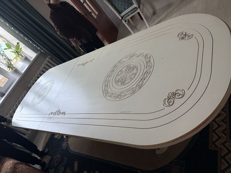 12 стульями вместно стол для кухни