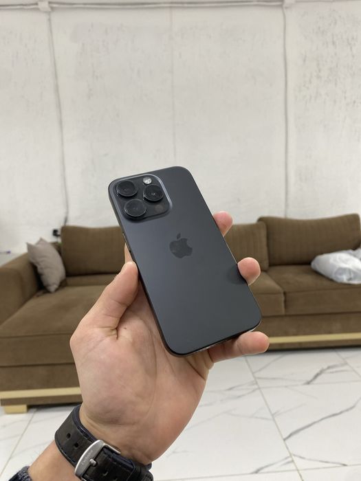Iphone 15pro черный