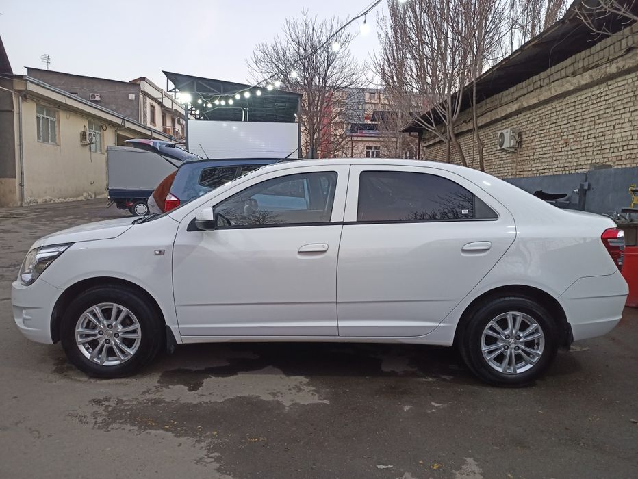 Chevrolet Cobalt 2024 — 3