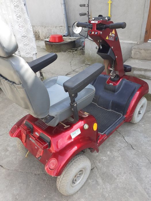 Tricicleta pentru persoane cu dizabilitati