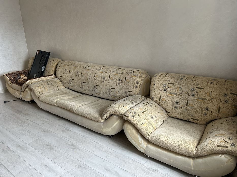 Диван и два кресла бесплатно