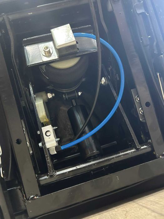 Сиденье водительское SHACMAN F3000