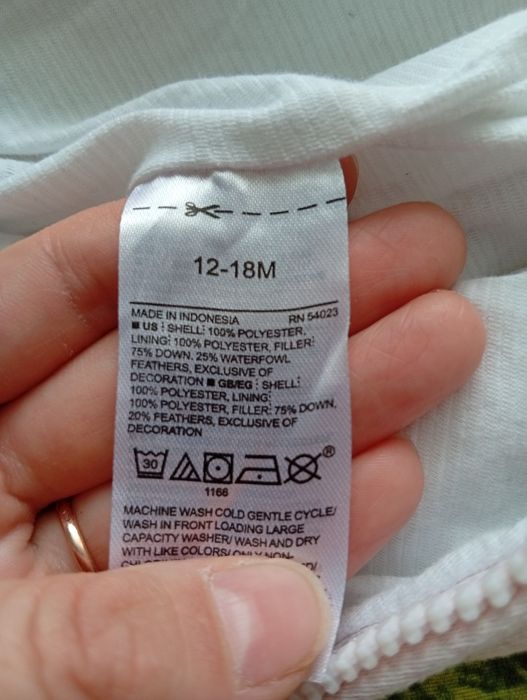 Продам комбинезон на девочку