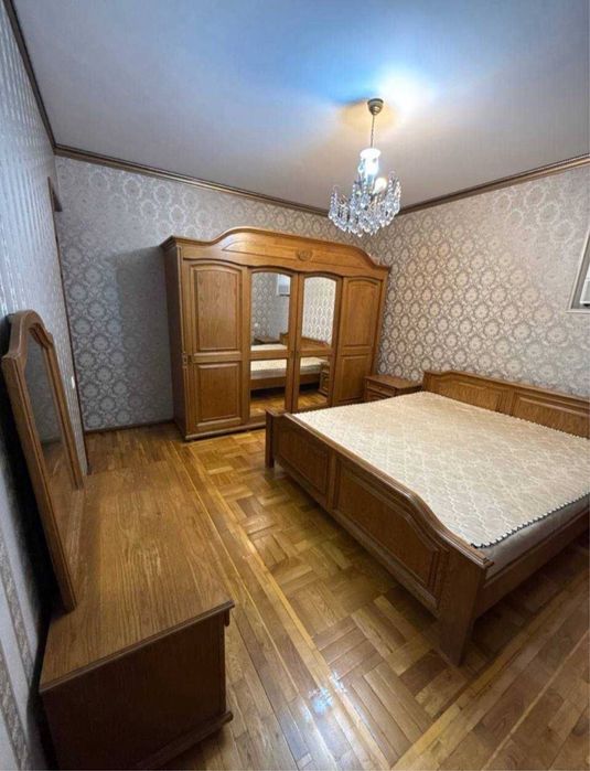 Срочно! Продам квартиру спецплан на Кара Ниязова 4/4/6
