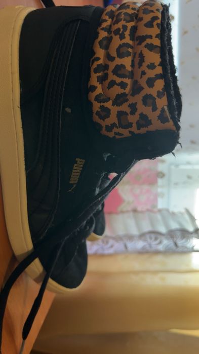 Оригинални кецове на Puma 38 номер