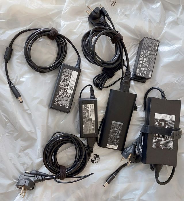 Incarcatore/Alimentatoare laptop-uri Lenovo, Dell si Toshiba