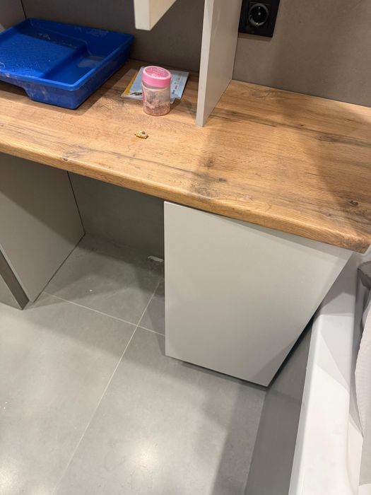 Продам шкаф в ванну