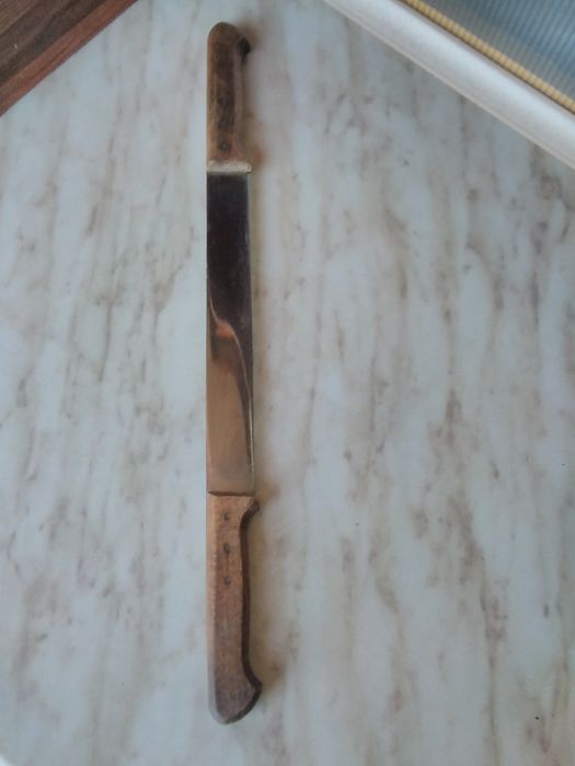 Продавам нож с две дръжки - 28 лв