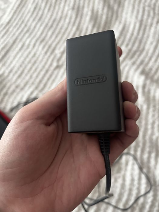 Продам Nintendo switch 1