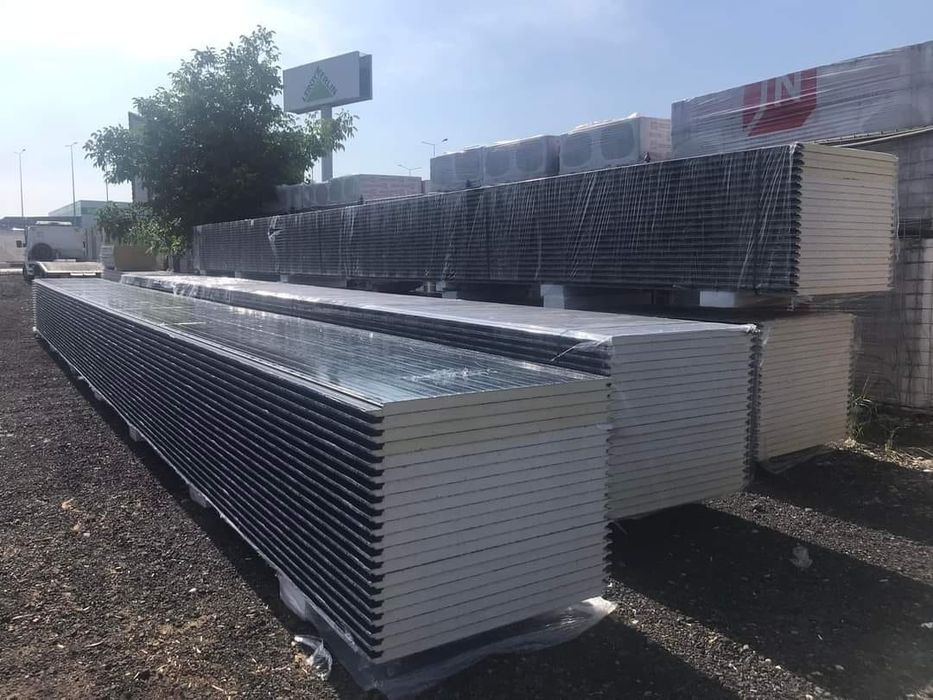 Panouri Sandwich Termoizolante | Case Structuri Metal Hale Containere