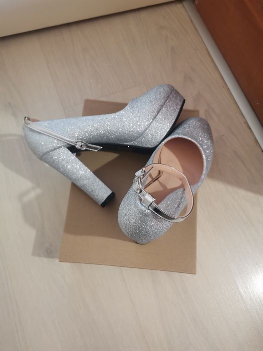 Страхотни обувки