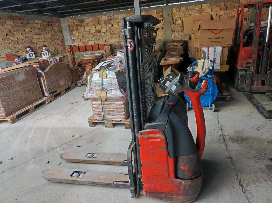 Електрически високоповдигач стакер LINDE L12 – 1200 кг, 24V, 2008 г.