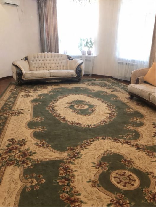 Ковер красивый б/у