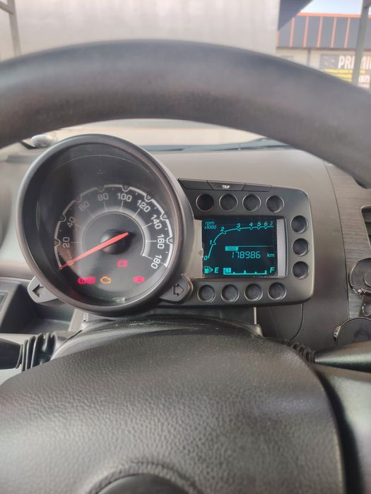 Спарк 2012 автомат 1 евро срочно