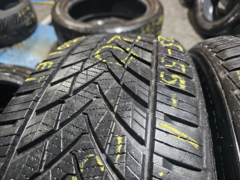 225 55 19 m+s trackmax allseason