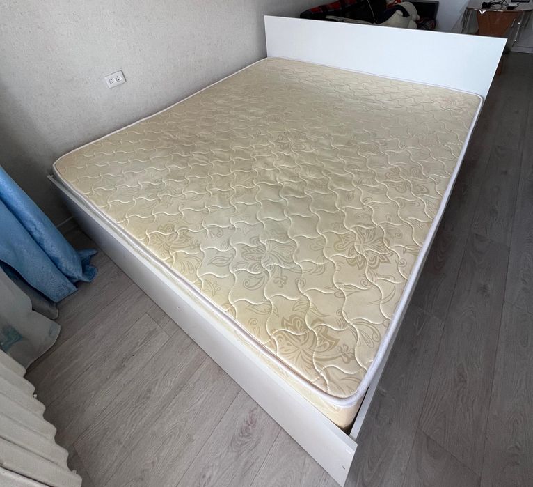 Продадим кровать двухспальная