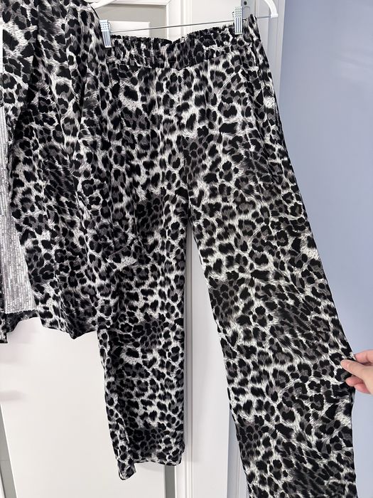 Новый костюм тройка