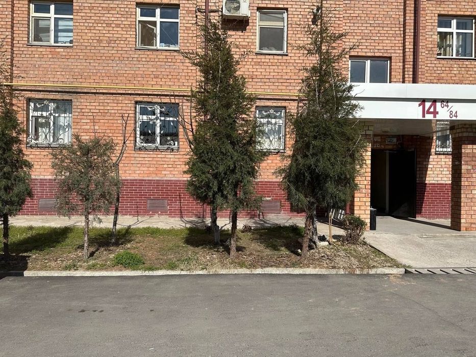 Sergilidan Uy sotiladi