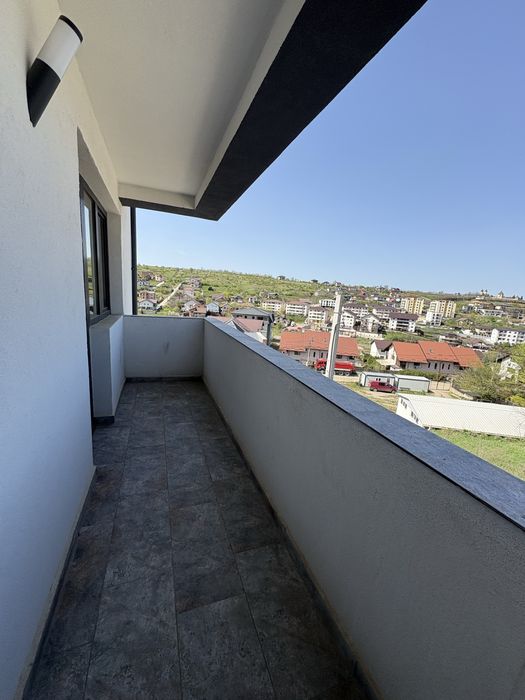 Persoana fizica inchiriez apartament