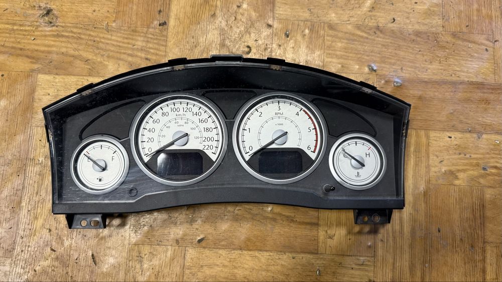 Километраж / Автомат / Chrysler Voyager 2.8 CRDI / AVTOMAT / 2008-2016