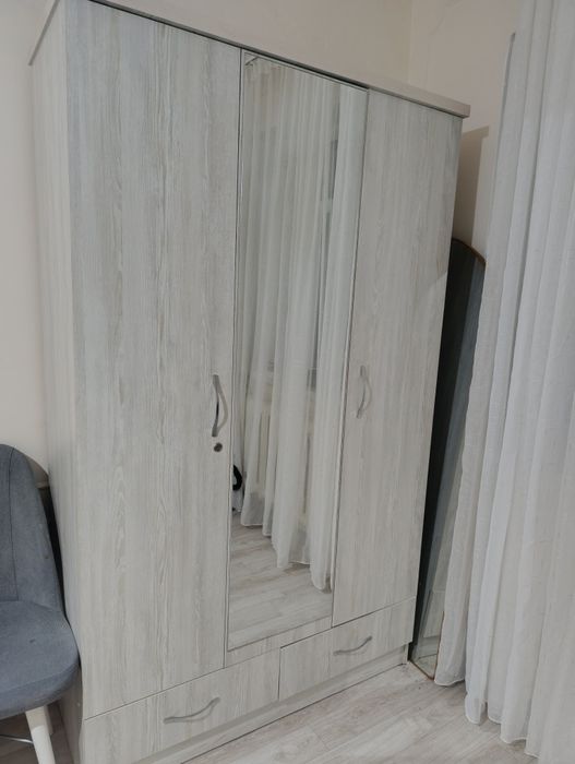 Shkaf Шкаф Распашной.