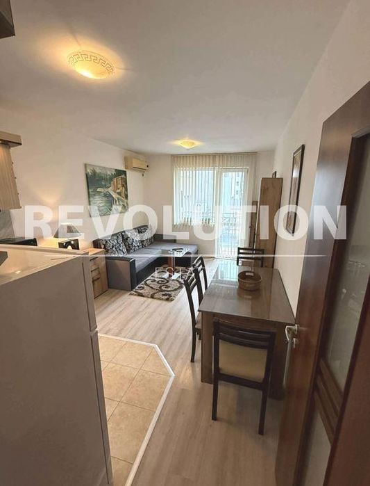 Дава се под наем Двустаен апартамент в Варна, Погреби - 50 кв.м за 498.27 € - Снимка #2