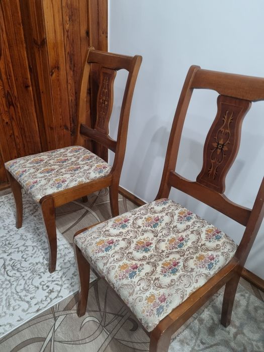 Стулья деревянные