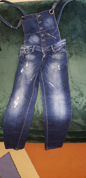 Salopeta blugi Lady First marikea 38 ,pret20lei fix, nu trimit in tara