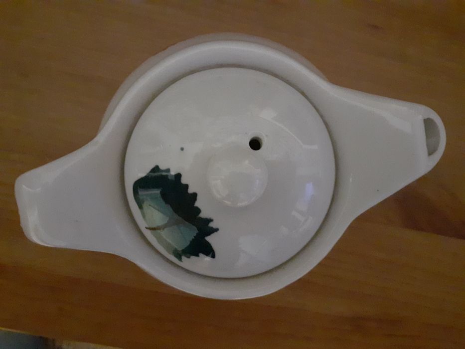 Ceainic ceramică albă